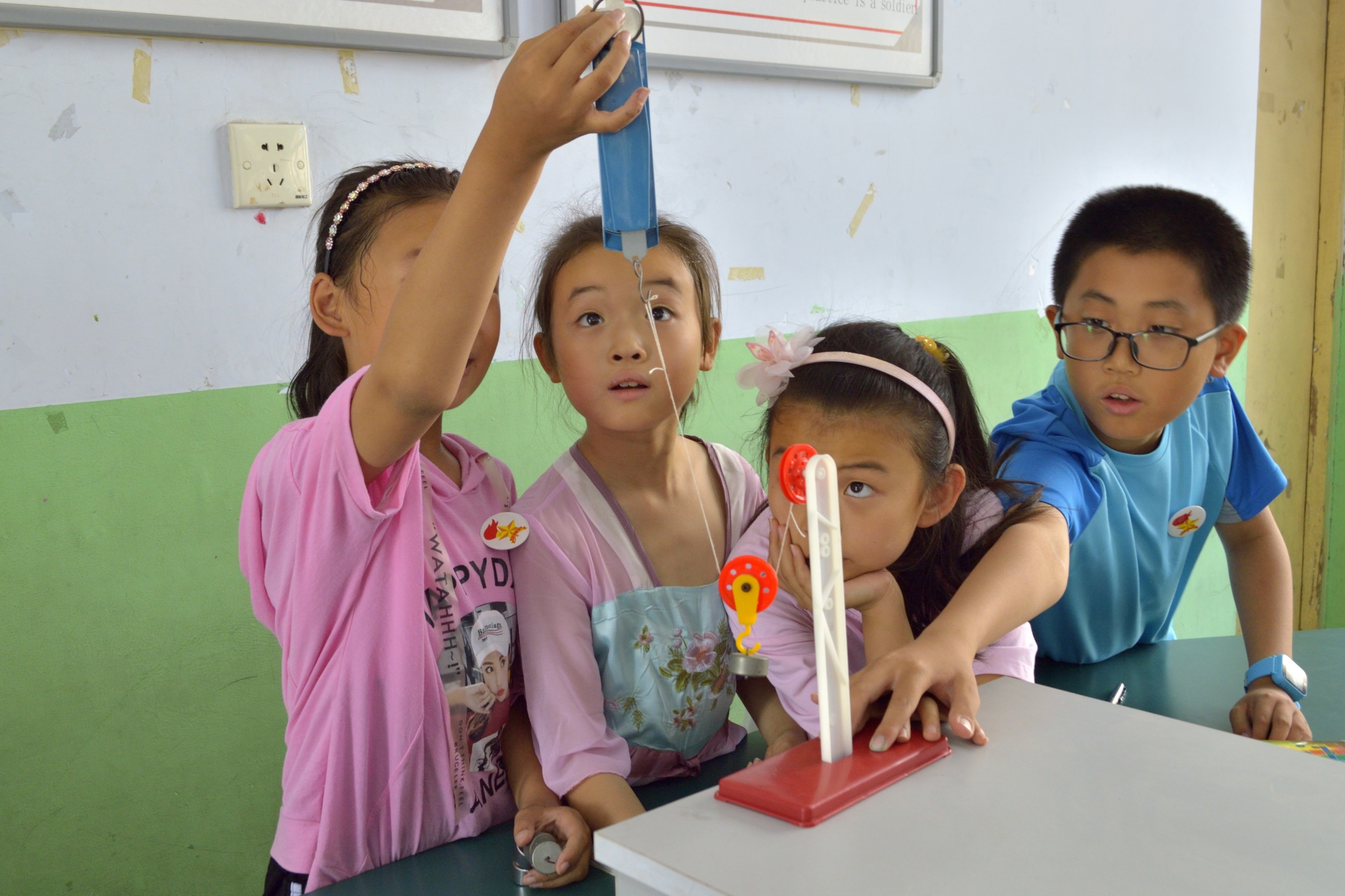 高盛警示:美国基准关税可能升至15%,通胀将达3.3%