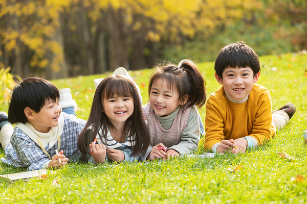 全国夏粮小麦收获进度过半