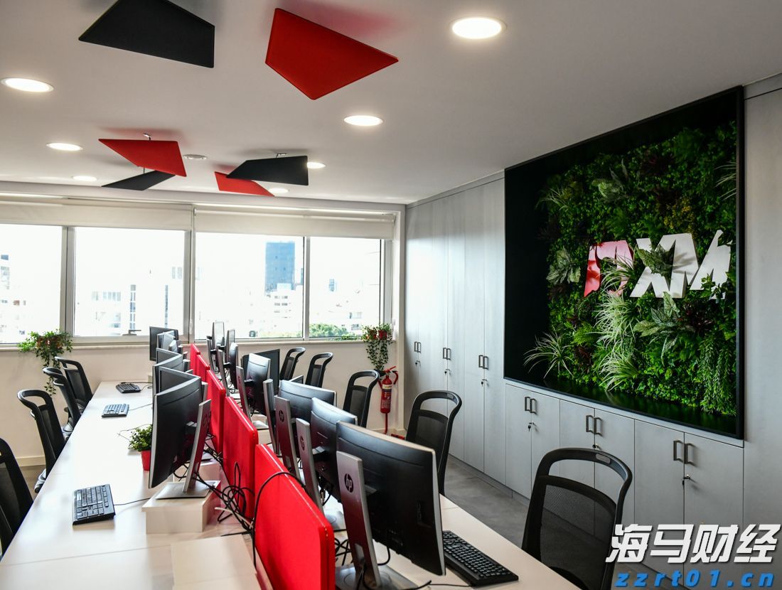  可口可乐(KO.US) Q2业绩强劲，秋季推出蔗糖可乐产品