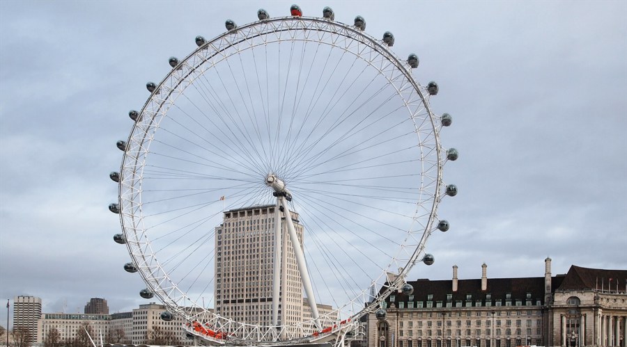 Counterpoint Research:2025年第二季度全球PC出货量同比增长8.4% 关税担忧加剧